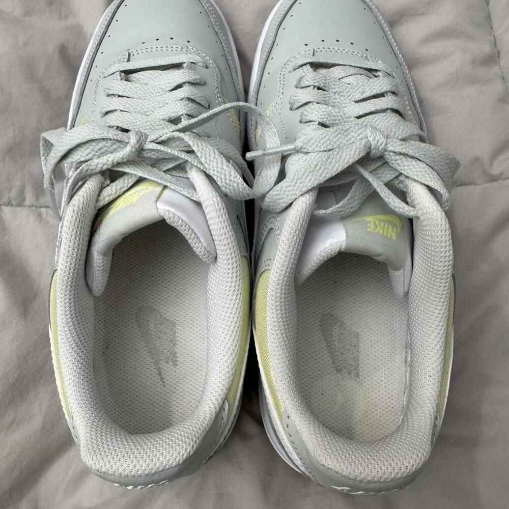Nike Gamma Force Women’s Size 8 Sage Green White Volt Casual Platform Sneakers - Picture 5 of 8